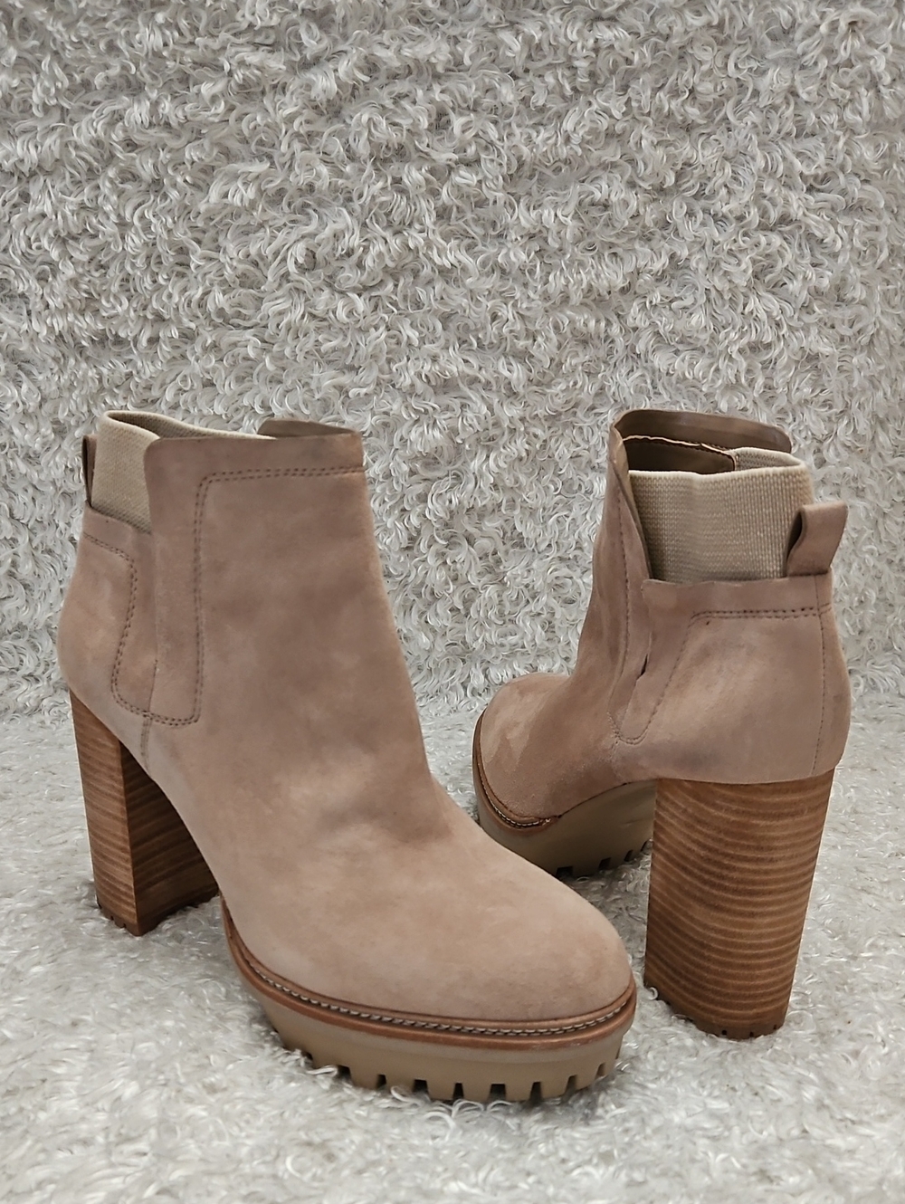 Vince Camuto Women's Leather Suede Lug Sole Ankle Boots Platform Taupe